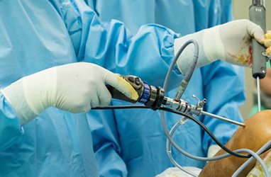 Shoulder Arthroscopy Surgeon